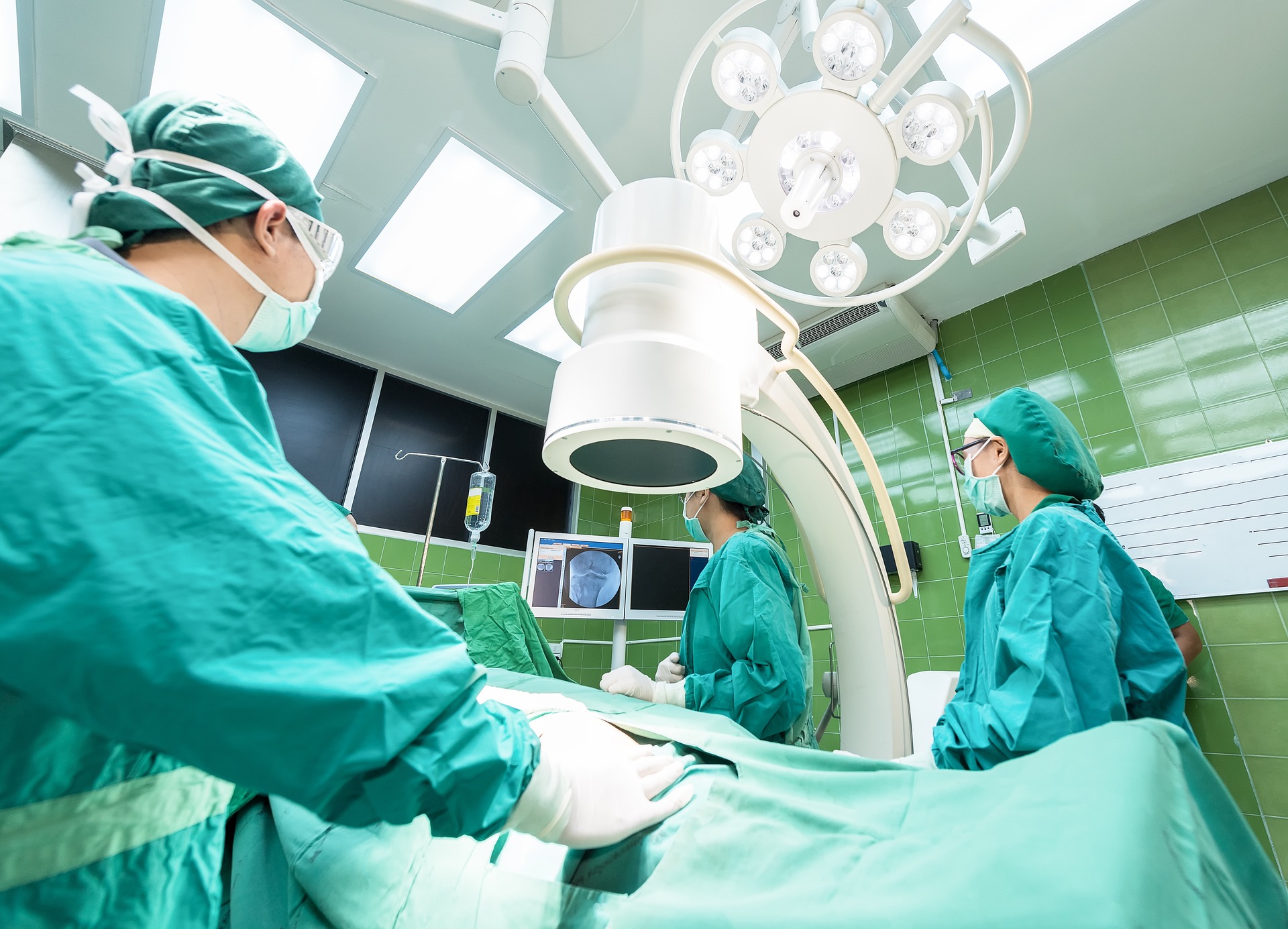 Leczenie chirurgiczne w szpitalu Medfemina - dlaczego warto?